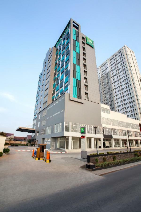 Ibis Styles Bekasi Jatibening Hotel Exterior photo